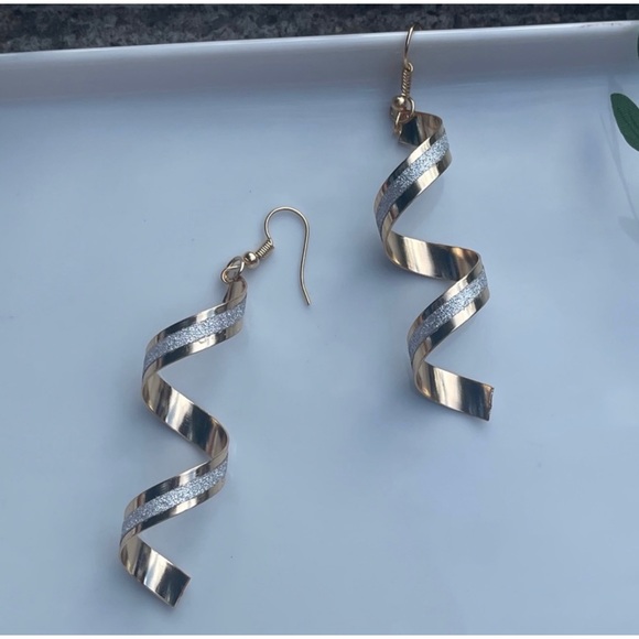 1 LEFT! Gold Spiral Shimmery Earrings - Picture 2 of 4